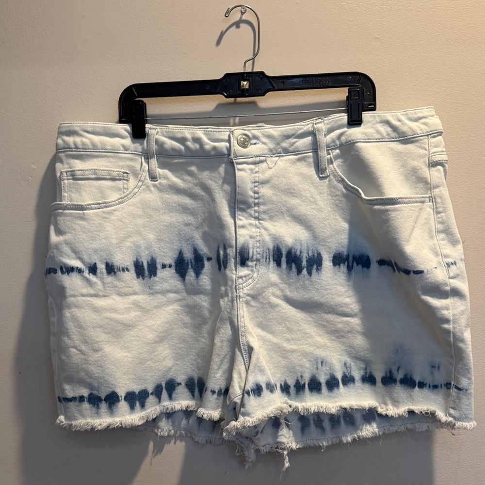 Ava & Viv Blue and White Tie-Dye Jean Shorts